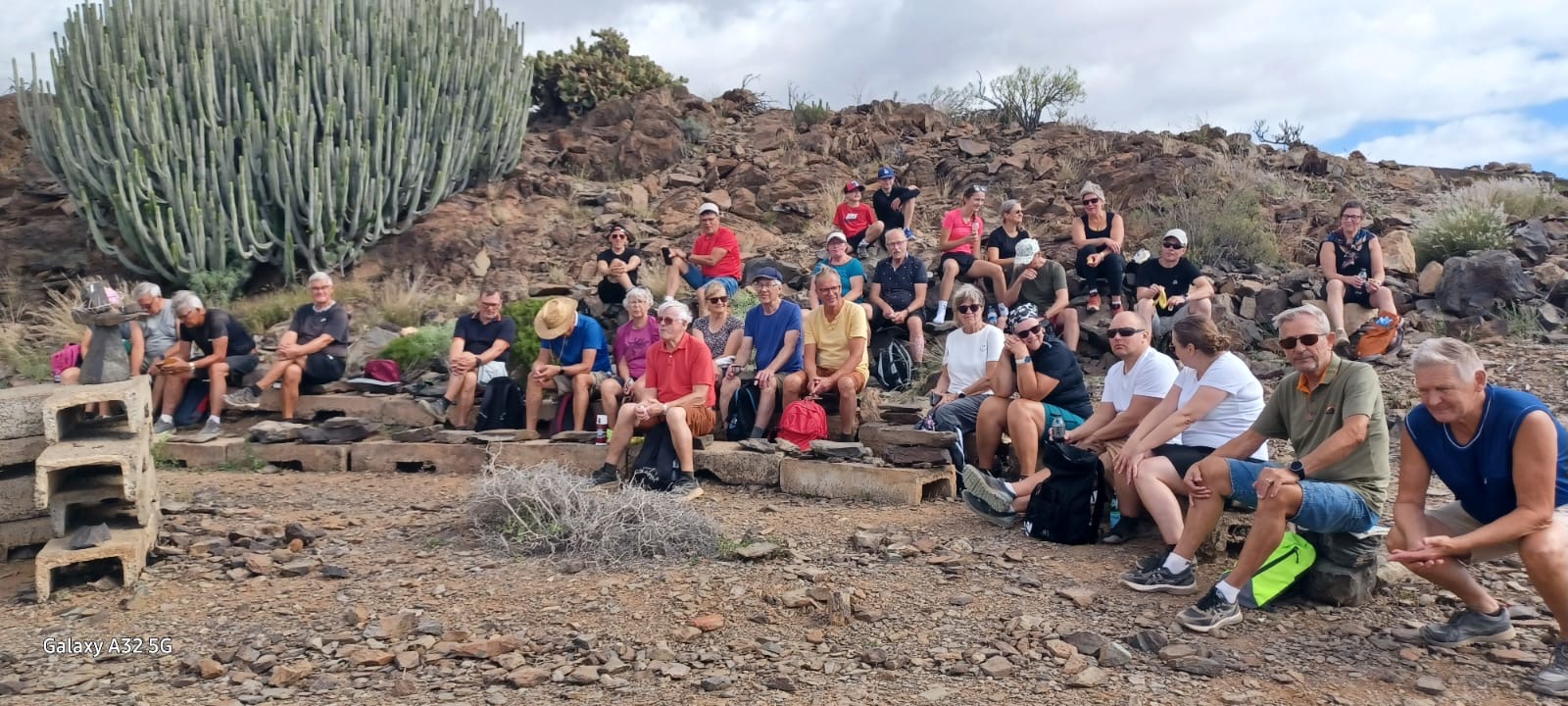 Vuoden 2025 viimeiselle vaellukselle 29.12.2026 oli tarvetta. Ryhmään hakeutui 35 maanantaivaeltajaa. Jussi palveli hartaudessa viattomien lasten päivän tekstillä.