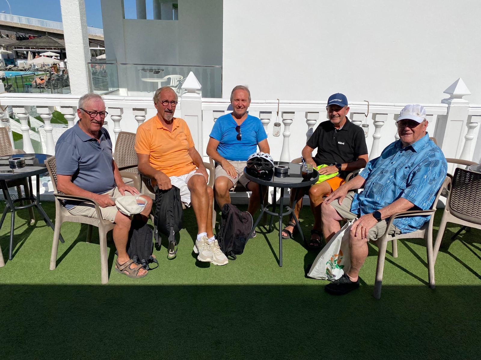 Vasemmalta oikealle; Esko, Antti, Antti, Eero ja Eero